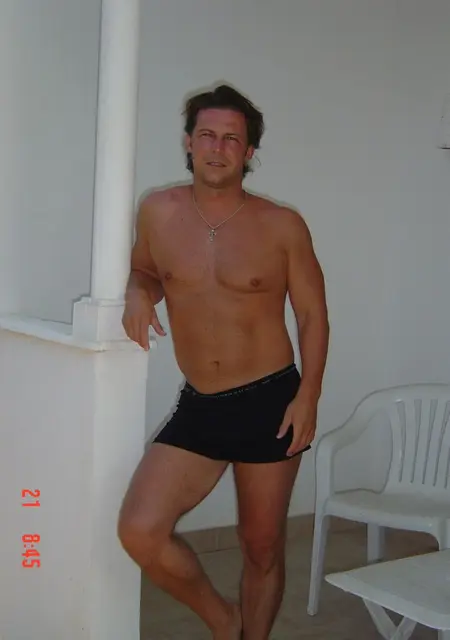 Я Илья, 55, знакомлюсь на одну ночь в Москве