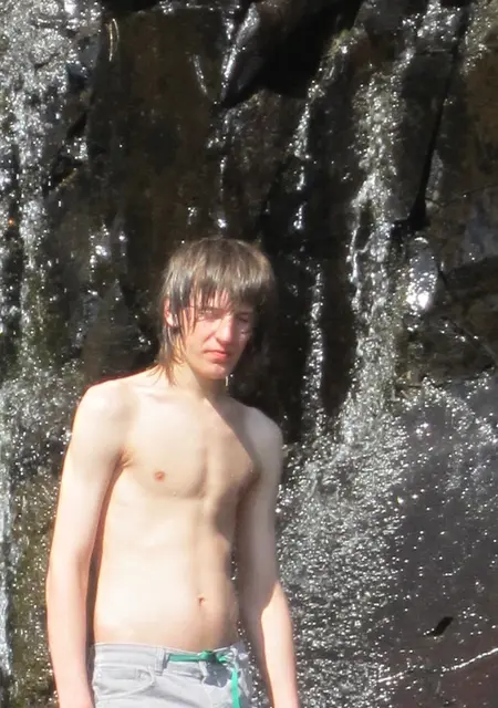 Иван из Лабинска, ищу на сайте знакомства на одну ночь