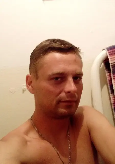 Владимир из Феодосии, мне 35, познакомлюсь для приятного времяпровождения