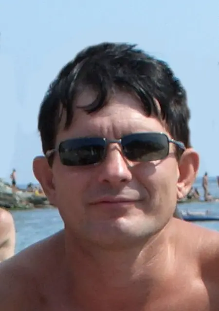 Александр из Славянска-на-Кубани, мне 45, познакомлюсь на одну ночь