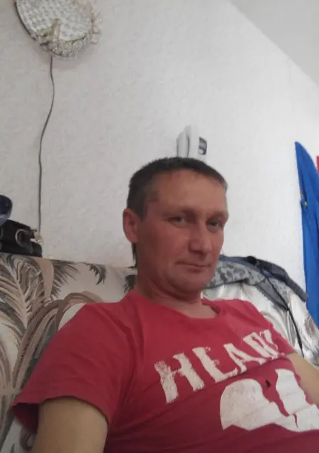 Я Саша, 45, из Коломны, ищу знакомства на одну ночь