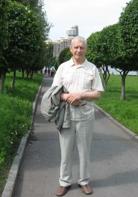 Я Vladislav, 75, знакомлюсь для дружбы в Екатеринбурге