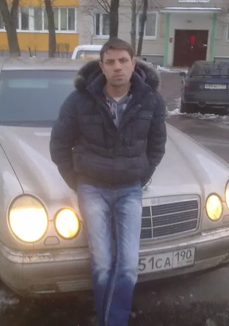 Миша из Химок, мне 51, познакомлюсь на одну ночь