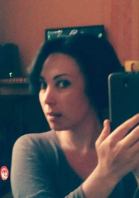 Я Алина, 42, из Воронежа, ищу знакомства без обязательств