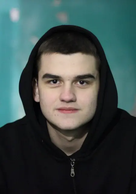 Я Данил, 20, из Курска, ищу знакомства без обязательств