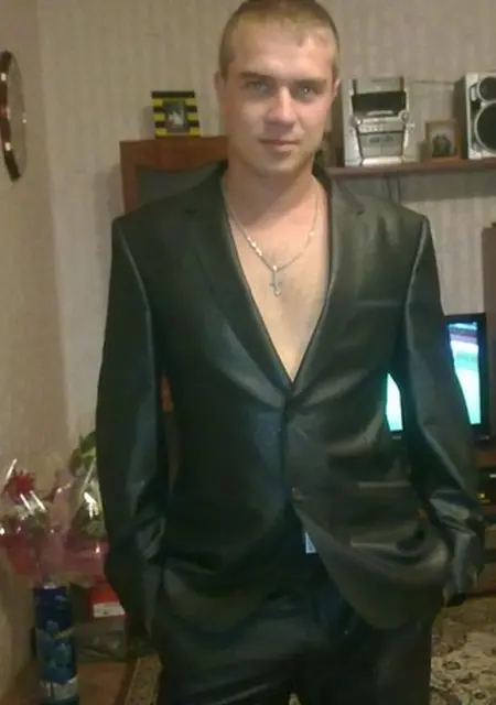 Я Серега, 39, знакомлюсь без обязательств в Губкинском