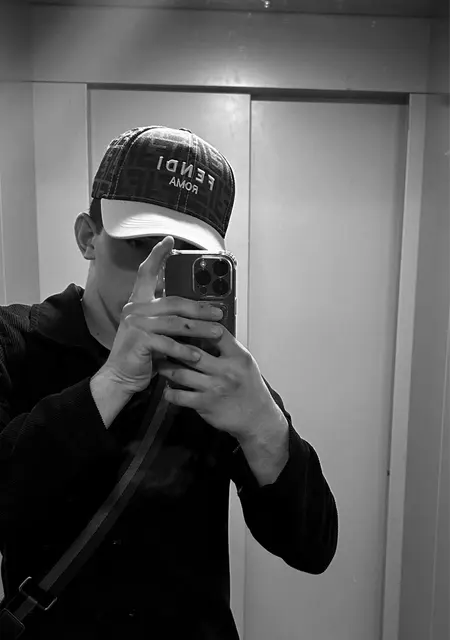 Я Али, 19, из Воронежа, ищу знакомства на одну ночь