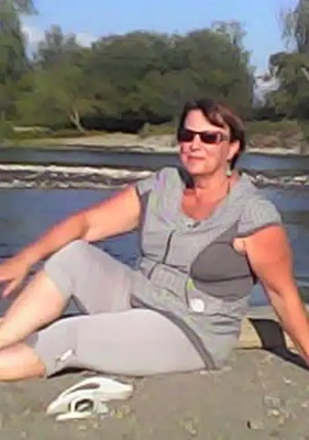 Лана из Москвы, мне 61, познакомлюсь без обязательств