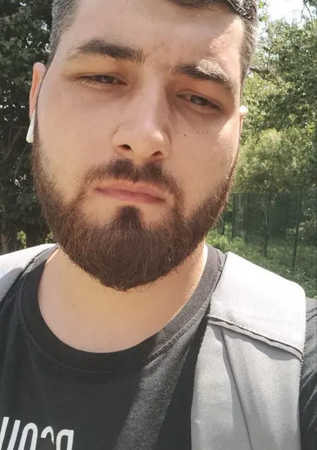 Я Артем, 26, знакомлюсь для постоянных отношений в Долинске