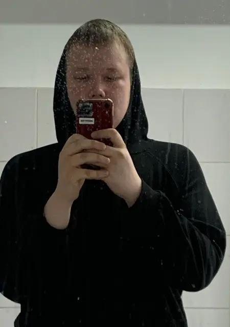 Сережа из Холмска, мне 19, познакомлюсь для дружбы