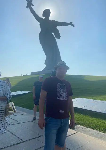 Я Дмитрий, 41, из Ижевска, ищу знакомство для приятного времяпровождения