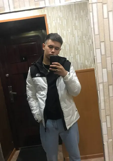 Я Ruslan, 22, знакомлюсь для совместных путешествий в Мичуринске