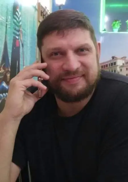 Я Антон, 43, из Усть-Лабинска, ищу знакомства на одну ночь