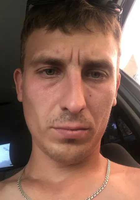 Юрик из Перми, мне 32, познакомлюсь на одну ночь