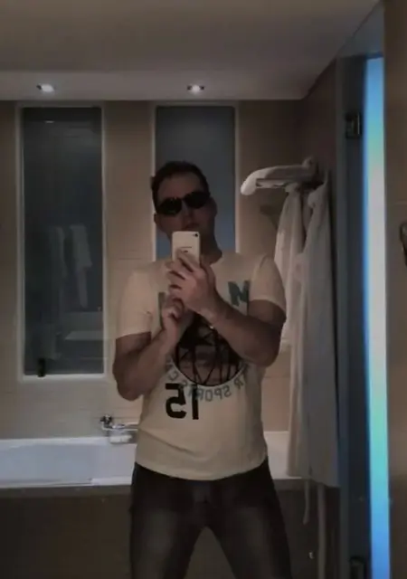 Антон из Сыктывкара, ищу на сайте приятное времяпровождение