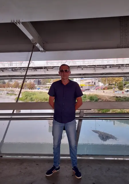 Олег из Сочи, мне 55, познакомлюсь без обязательств