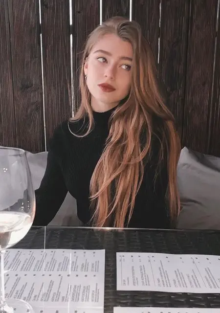 Я Алина, 26, из Санкт-Петербурга, ищу знакомство для постоянных отношений