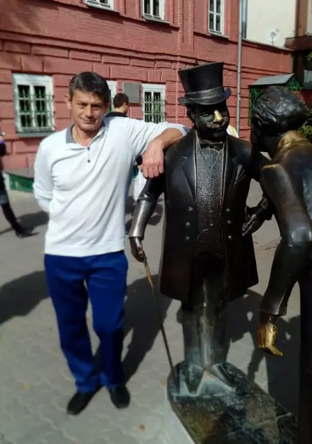 Владимир из Таганрога, ищу на сайте знакомства без обязательств