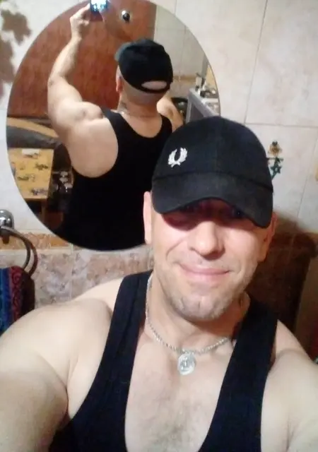 Игорь из Воронежа, мне 53, познакомлюсь для дружбы