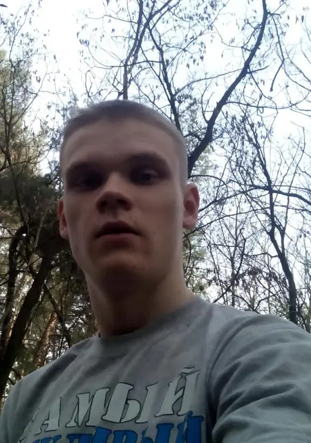 Я Артём, 29, из Старого Оскола, ищу знакомство для вирта