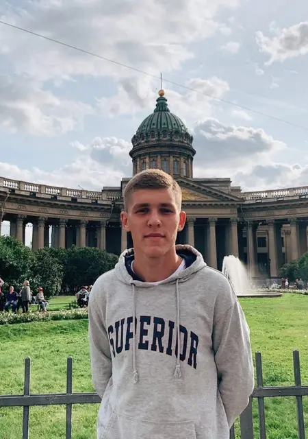 Алексей из Великих Лук, мне 24, познакомлюсь на одну ночь