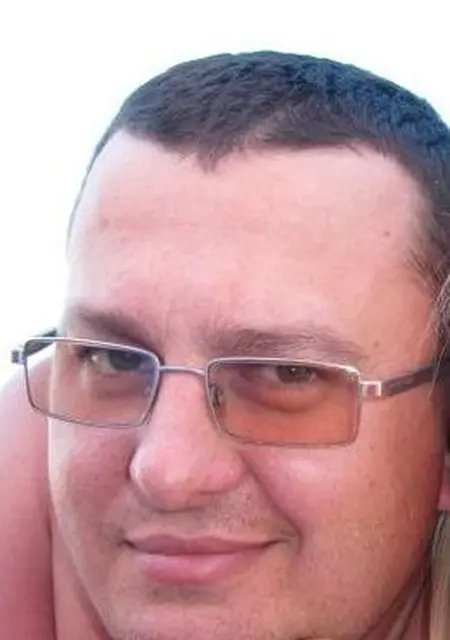 Roma из Ивано-Франковска, мне 43, познакомлюсь без обязательств