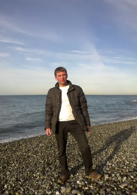 Серёга из Сочи, мне 47, познакомлюсь для дружбы