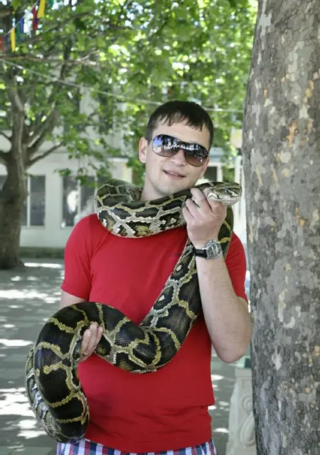 Виталий из Голицына, мне 40, познакомлюсь на одну ночь