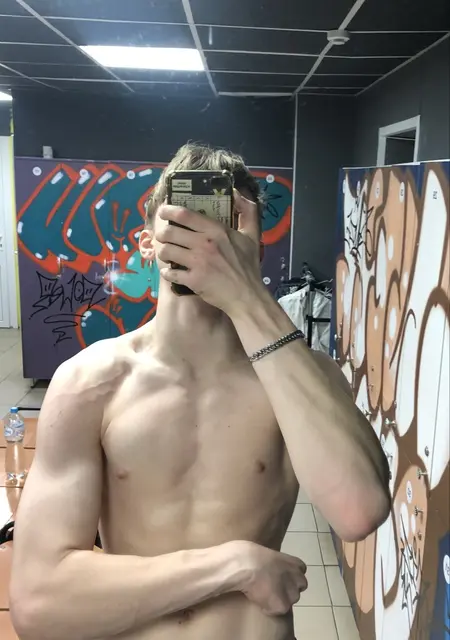 Я , 25, из Воронежа, ищу знакомство