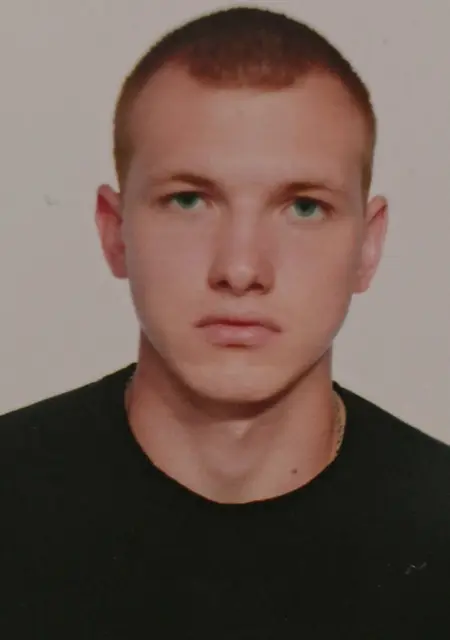 Я Илья, 21, знакомлюсь без обязательств в Череповце