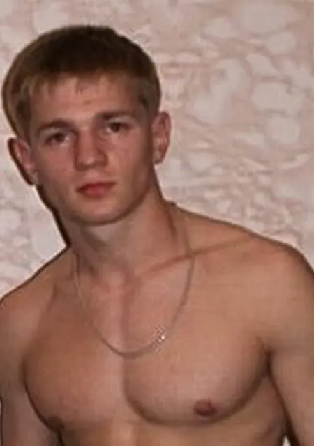 Я Сергей, 32, из Кургана, ищу знакомства на одну ночь