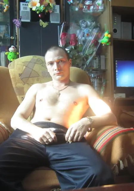 Алексей из Сарова, ищу на сайте постоянные отношения