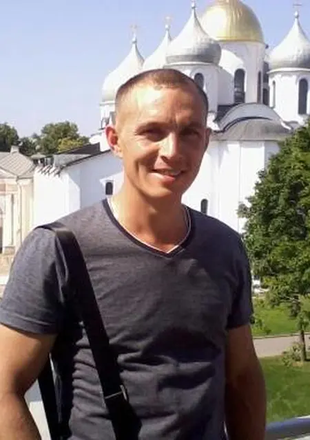 Tima из Боровичей, мне 41, познакомлюсь на одну ночь