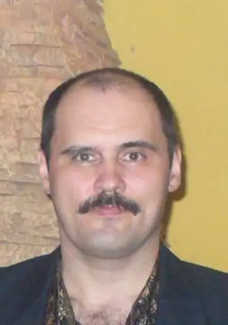 Влад из Колпина, мне 57, познакомлюсь на одну ночь