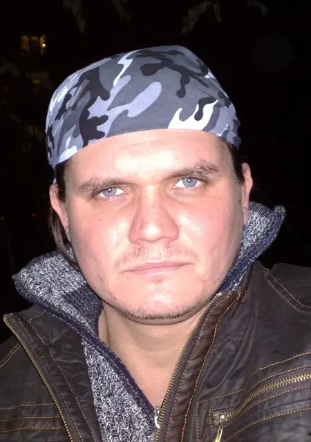 Владимр из Новороссийска, мне 44, познакомлюсь на одну ночь