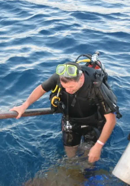 Я Михаил, 60, из Казани, ищу знакомства без обязательств