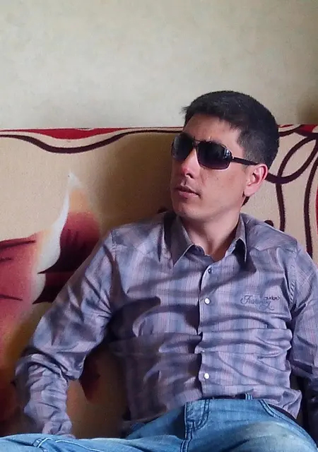 Виталий из Холмска, мне 37, познакомлюсь без обязательств