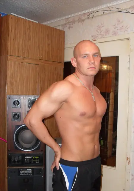 Я Денис, 37, знакомлюсь без обязательств в Белоярском