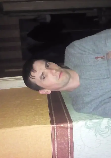 Я Саня, 38, знакомлюсь без обязательств в Гатчине