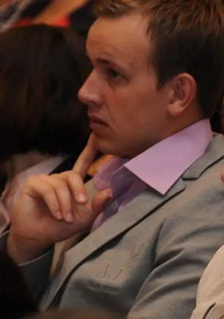 Я Георгий, 31, из Тобольска, ищу знакомства на одну ночь