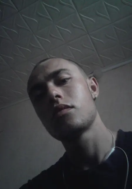 Николай из Суровикина, ищу на сайте знакомства на одну ночь