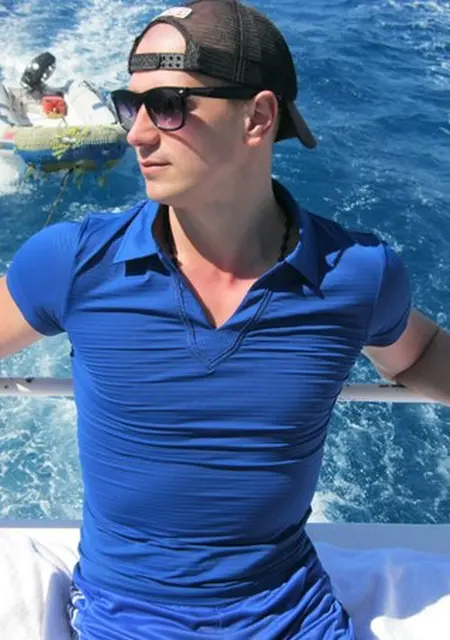 Максим из Реутова, ищу на сайте знакомства на одну ночь