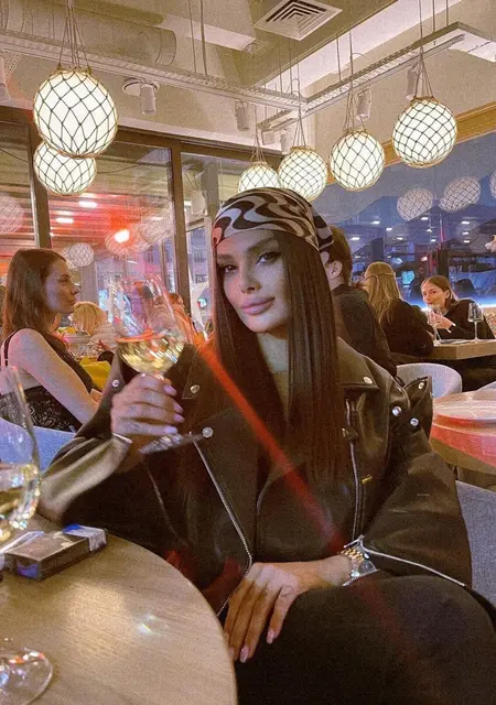 Я Алина, 27, из Краснодара, ищу знакомства на одну ночь