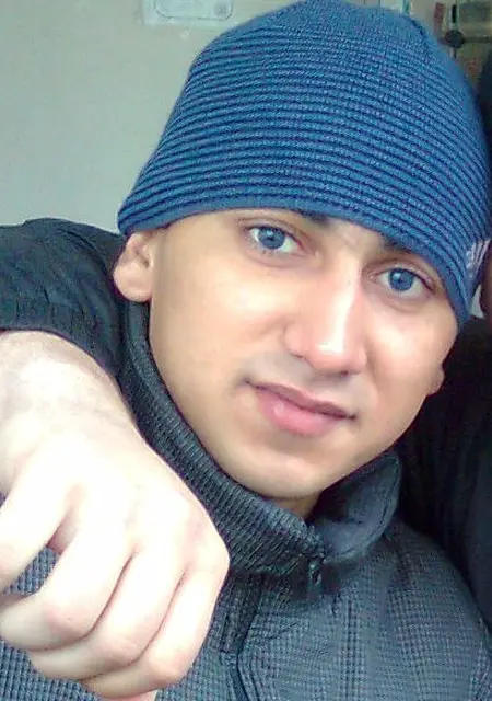 Я Шаген, 32, из Усть-Лабинска, ищу знакомство для постоянных отношений