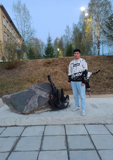 Akram из Ухты, ищу на сайте знакомства без обязательств