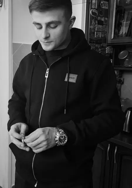 Андриан из Калуги, ищу на сайте знакомства на одну ночь