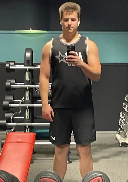 Я Арсений, 20, из Белгорода, ищу знакомство для общения