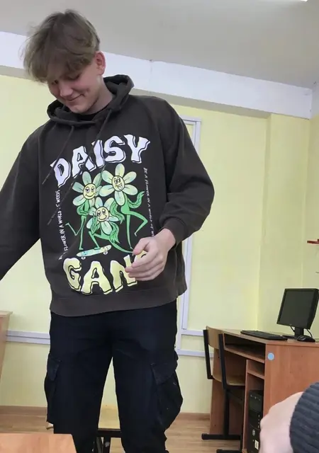 Владислав из Тулы, мне 18, познакомлюсь для приятного времяпровождения