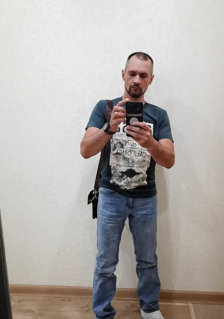 Антон из Элисты, ищу на сайте знакомства на одну ночь