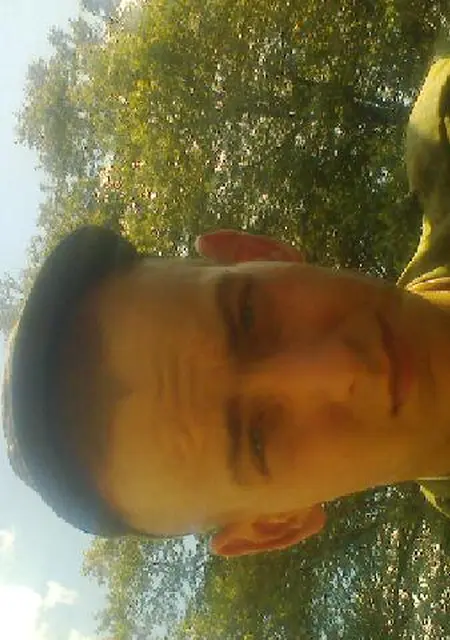 Я Валерий, 29, из Гусева, ищу знакомство для приятного времяпровождения